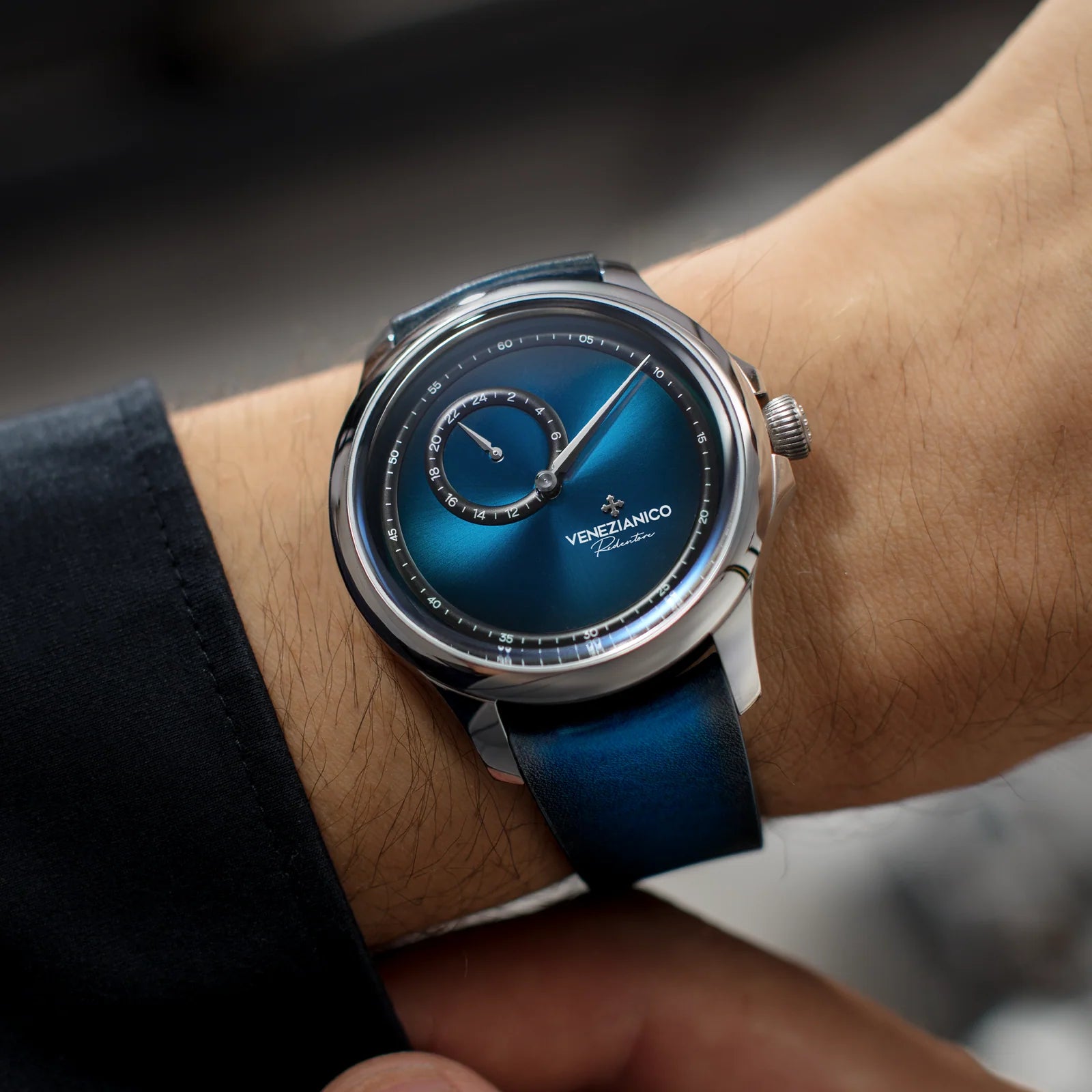 REDENTORE_Enigma_Wrist_Shot blue