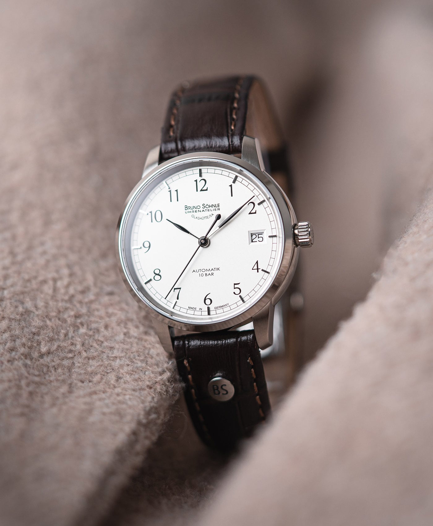 Bruno Söhnle - Hamburg Automatik Small - mood shot-min