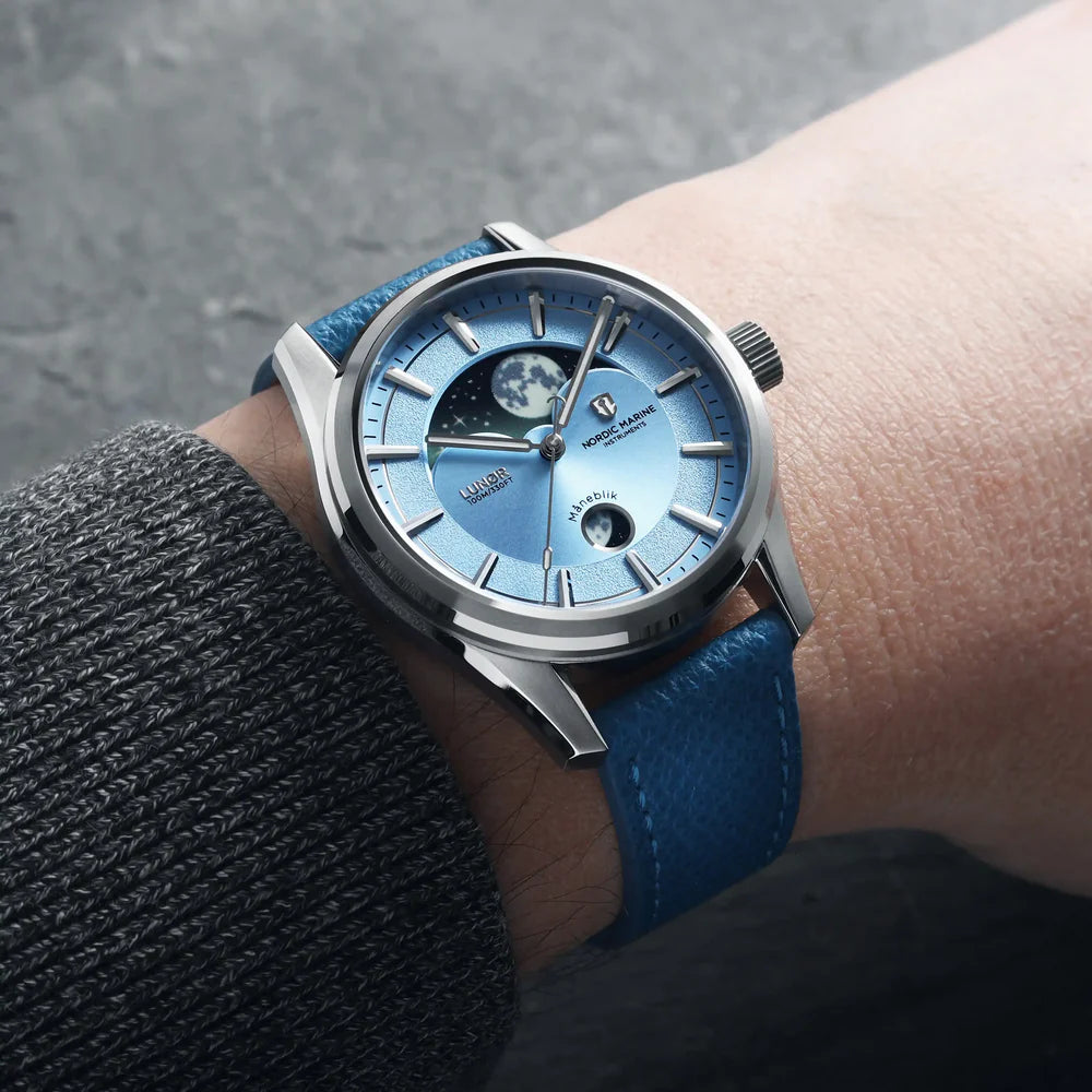 Nordic Marine Instruments - LUNØR Sky Blue (Vorbestellung: 07/2026)