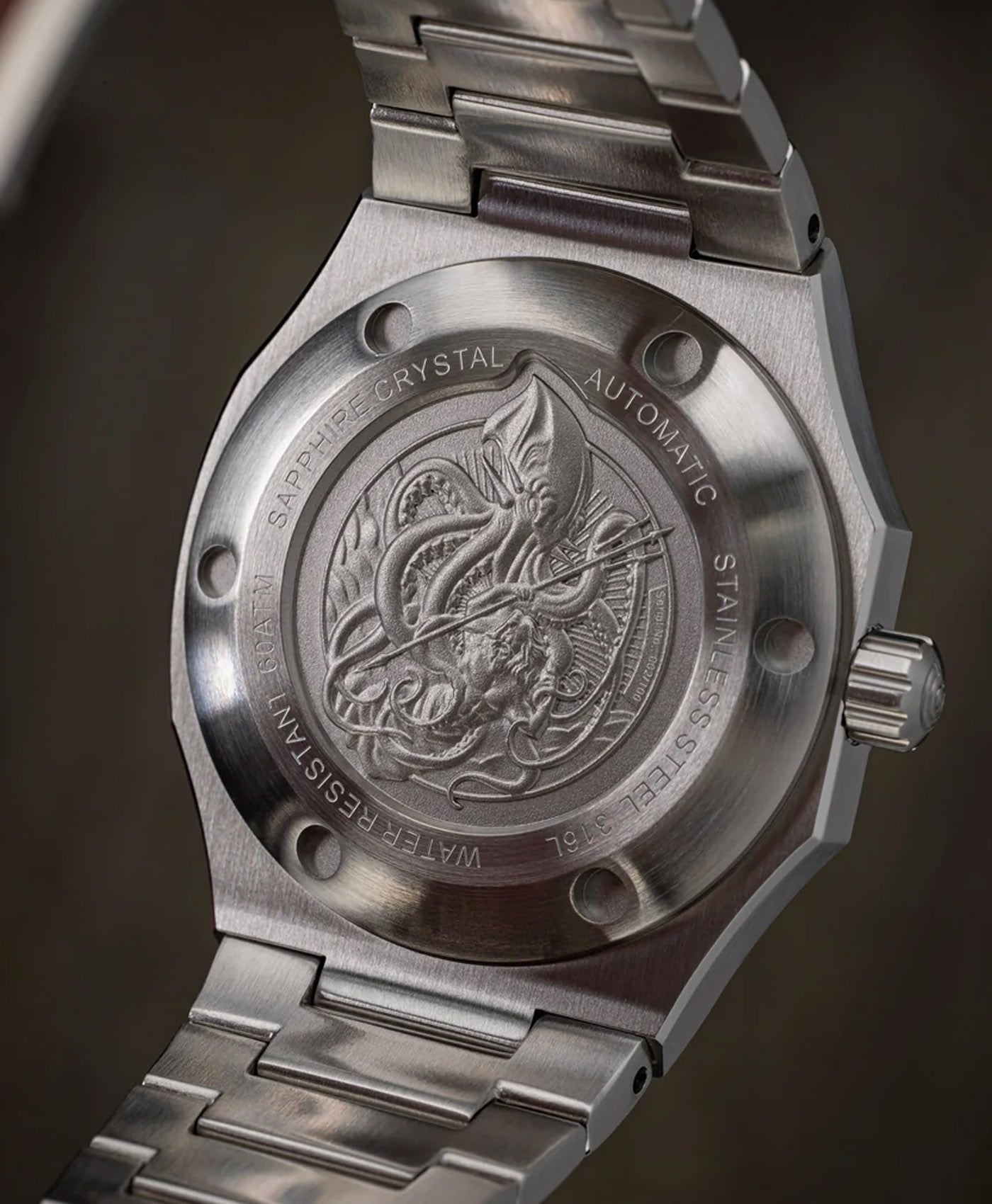 Ocean Crawler Bolt - Yellow - case back-min