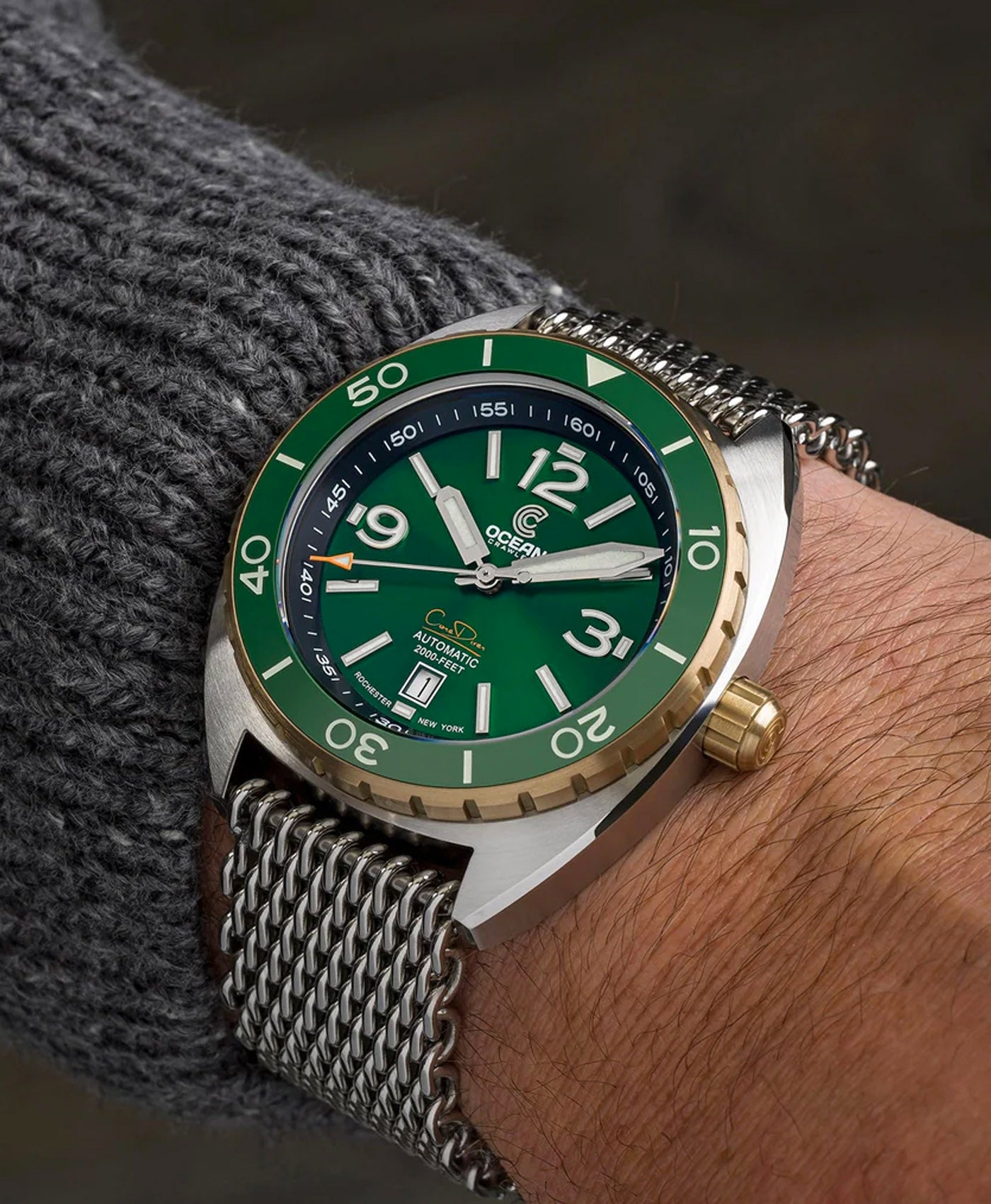 Ocean Crawler Core Diver - Collector's Bronze - Green - wrist shot