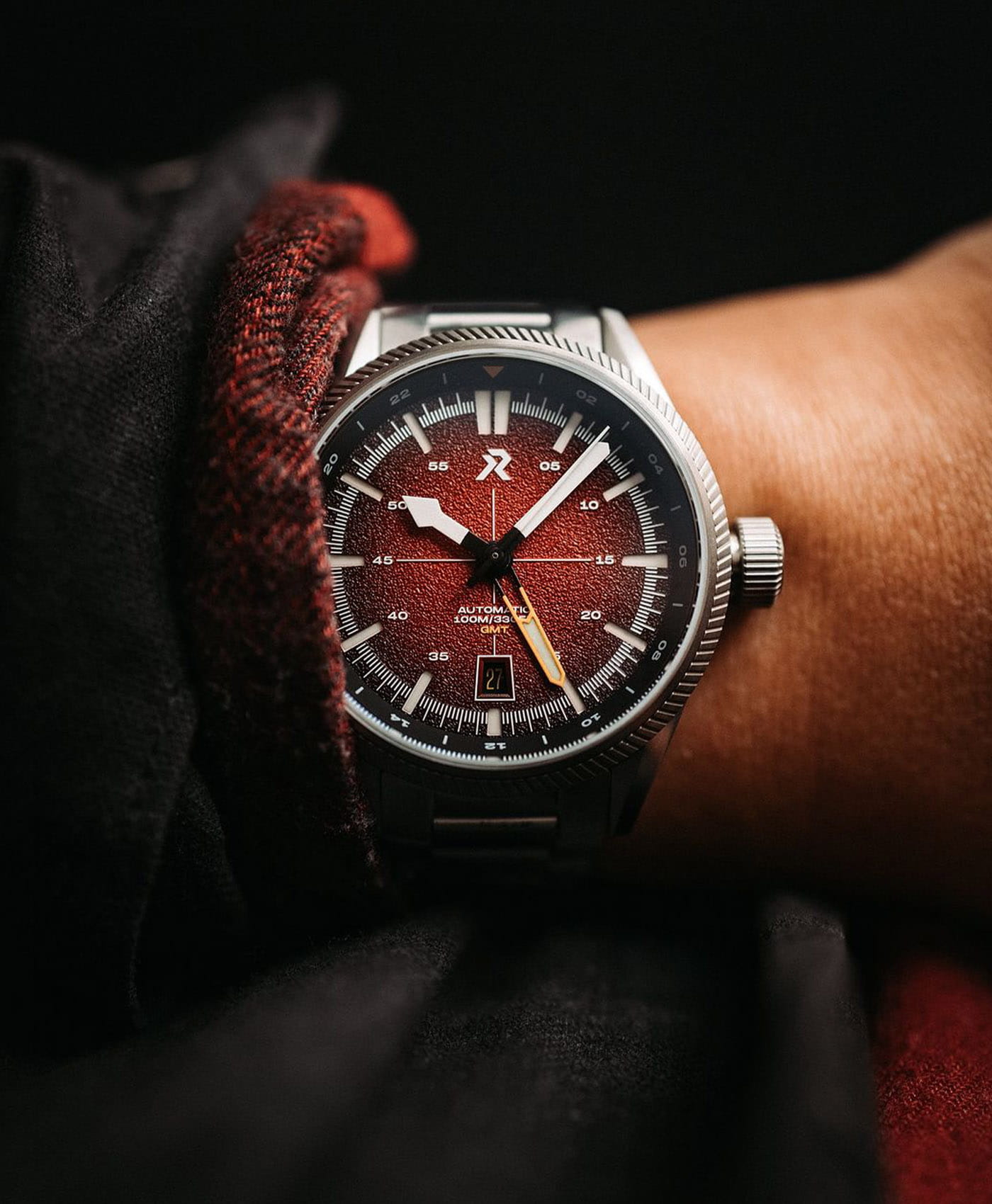 RZE - Fortitude GMT - Crimson Red - wrist shot-min