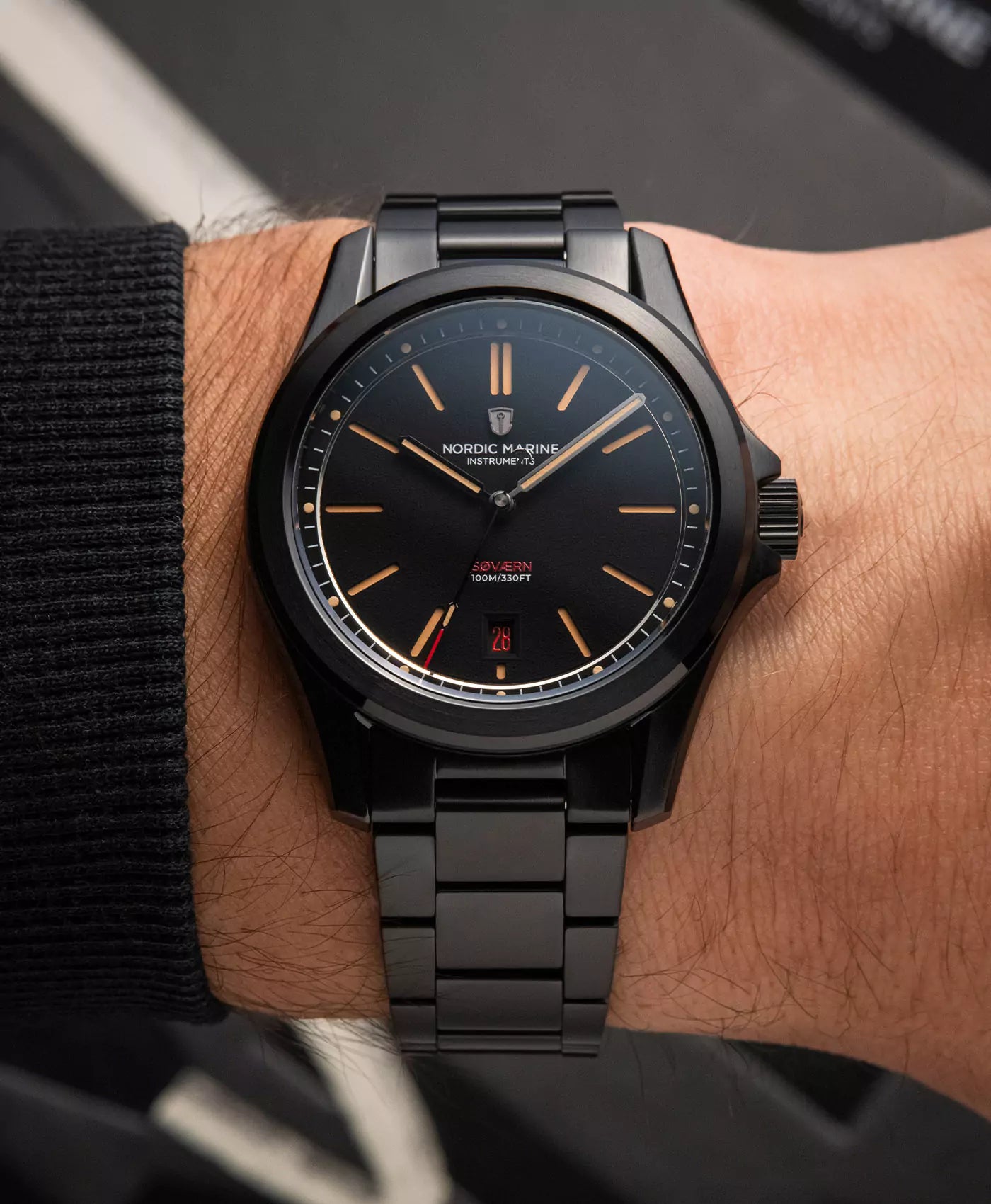 nordic-marine-instruments-sovaern-kulsort-wrist-shot-688b768a360b3