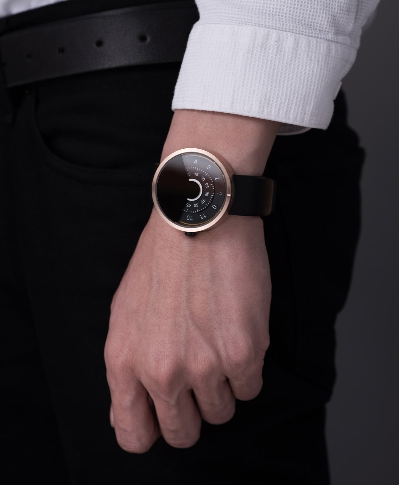 ANICORN - Series 000 - Rose Gold & Black-wrist shot-min