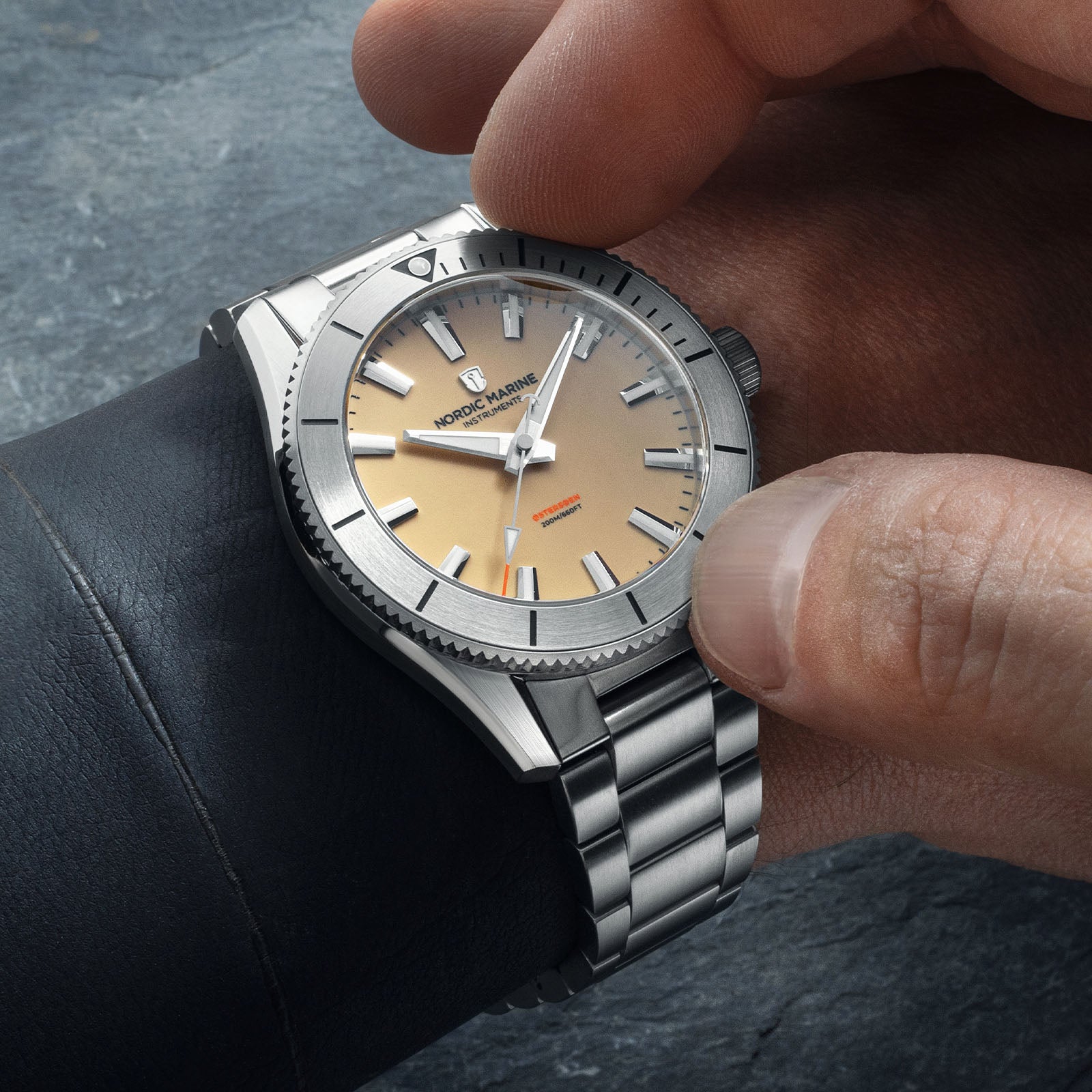 Nordic-Marine-Instruments-Osterson-Fuldmane-Wristshot