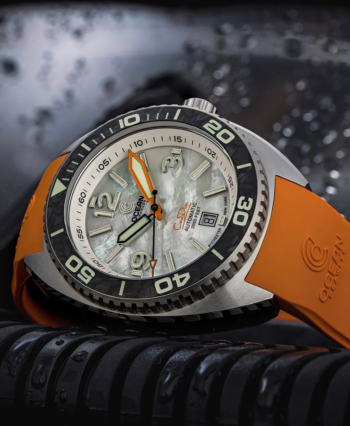 Ocean Crawler Core Diver - White Mother of Pearl - Carbon Fiber Bezel - rubber strap