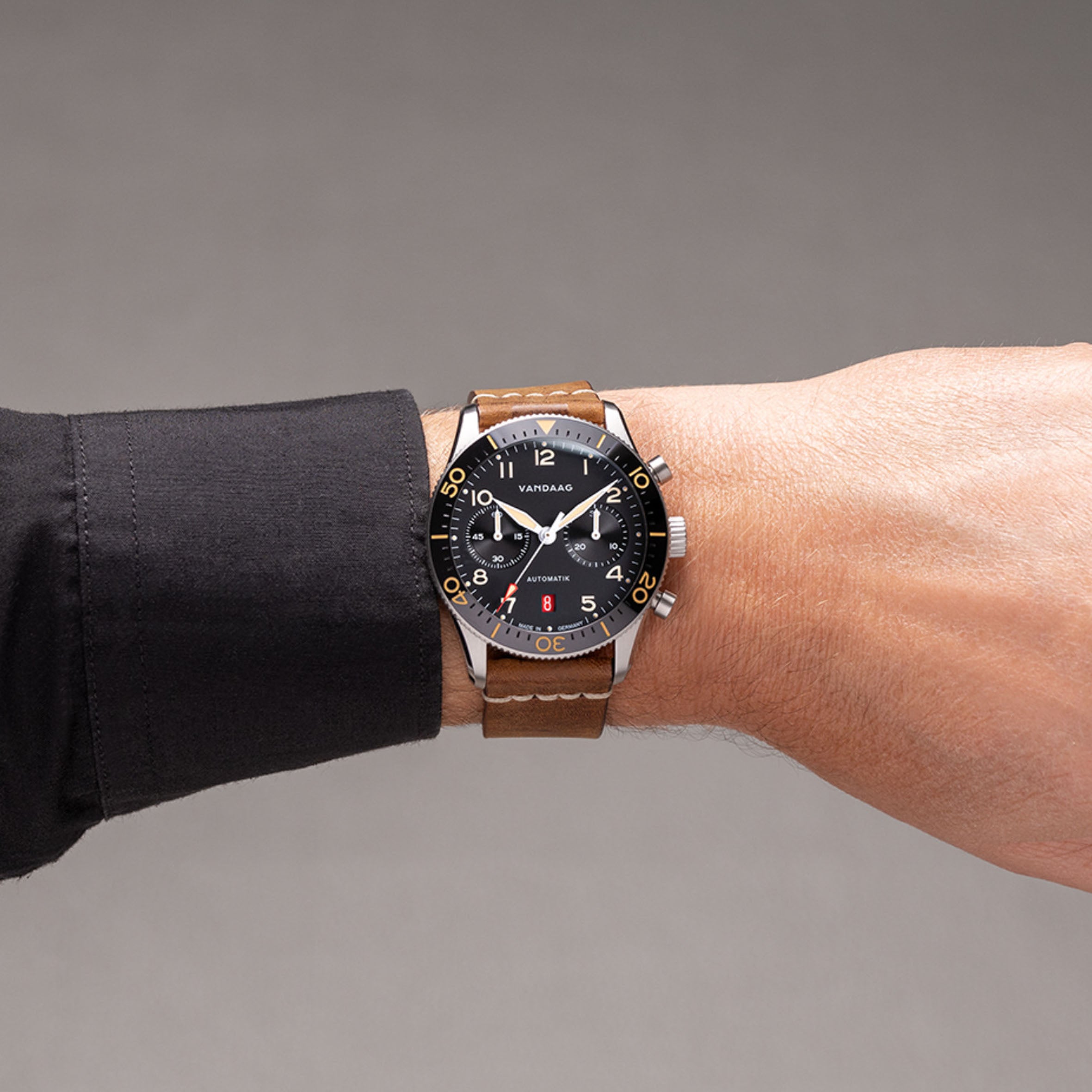 Vandaag - Schallmauer Automatik - Old Radium - wrist shot