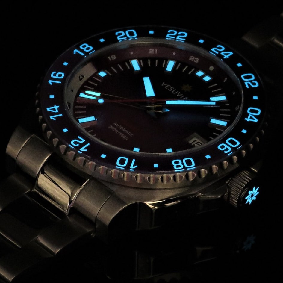 Vesuviate Watches-Volare-Lume-min