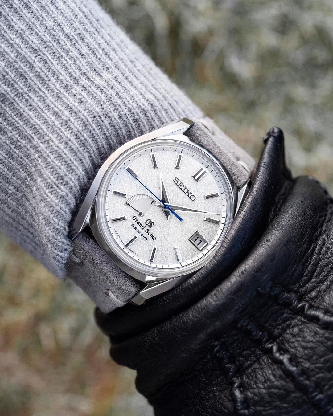 grand seiko grey watchbandit suede strap by gulenissen