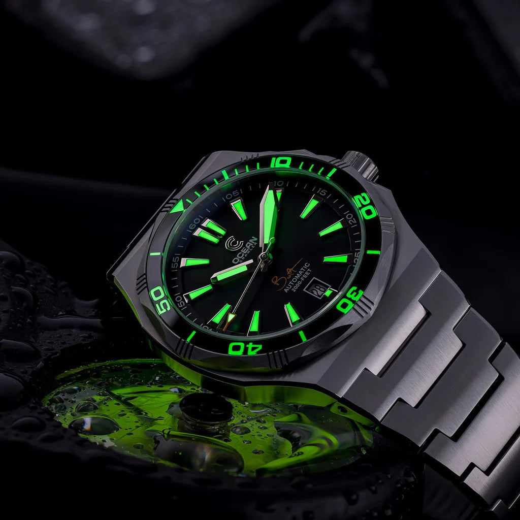 ocean-crawler-bolt-ultra-black-lume
