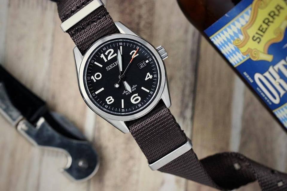 Seiko paired with our brown WB Original Nato Strap captured by @watchexposure