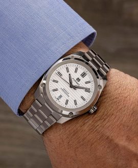 Formex - Essence ThirtyNine - Automatic Chronometer White wrist shot