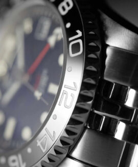 Squale 30 ATM GMT Black Special Edition_bezel macro