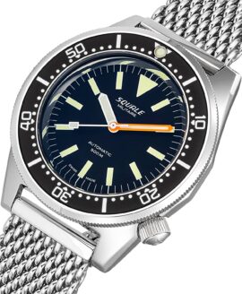 Squale - 1521 Series - 026 A - Militaire Polished - Mesh Bracelet - Close up-min