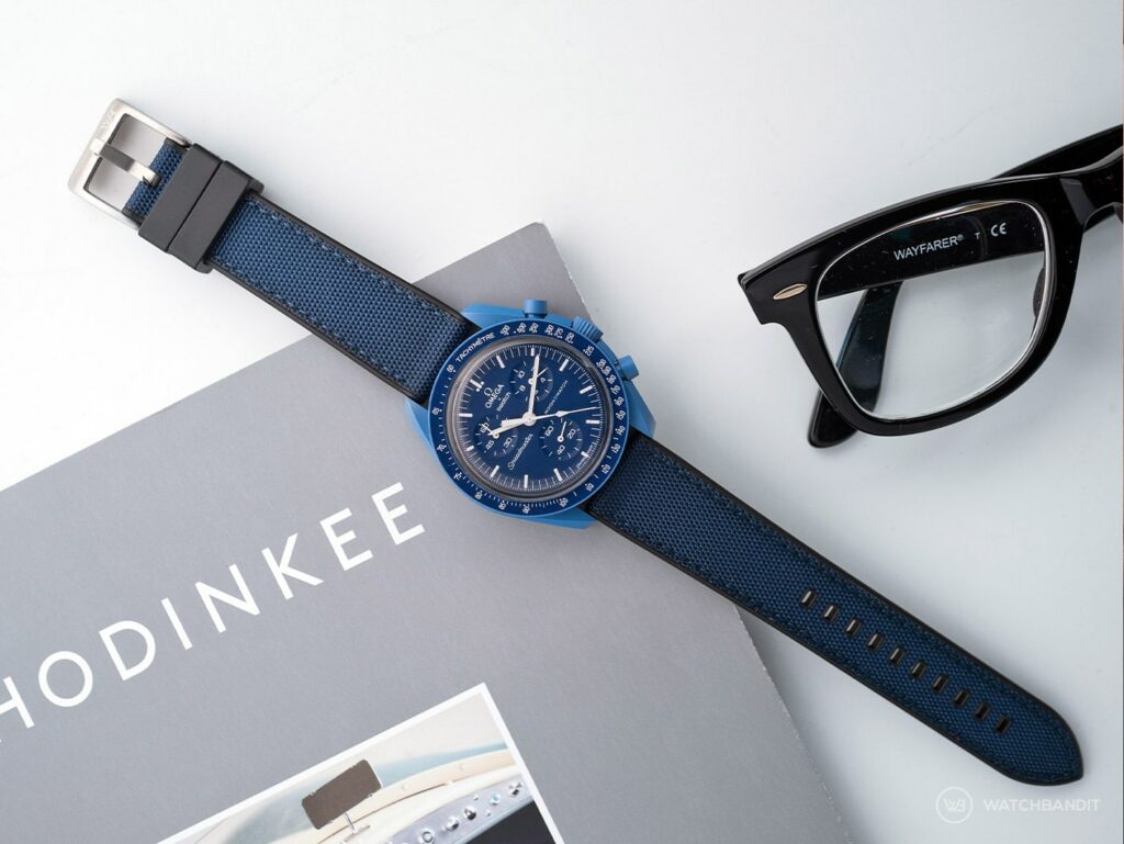 Omega-MoonSwatch-Mission-to-Neptune-Blue-hybrid-rubber-sailcloth-strap-IG-min