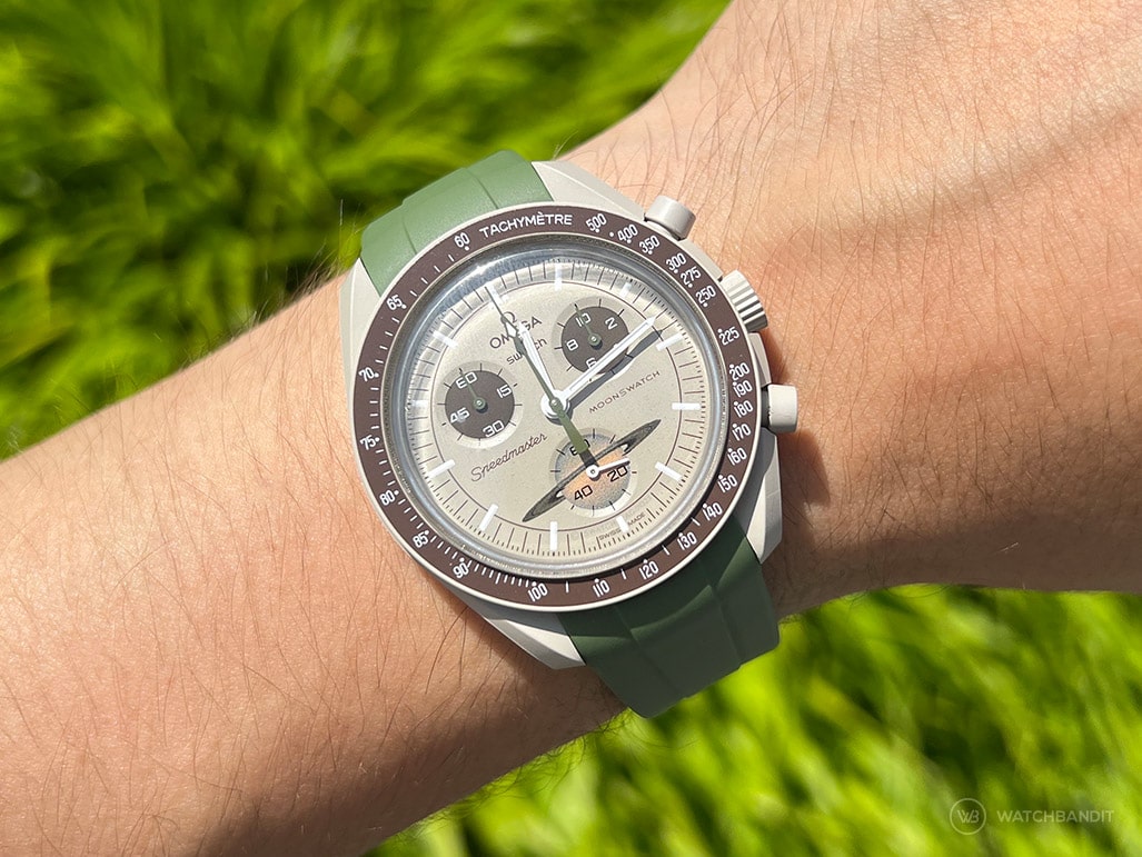 Omega-MoonSwatch-Mission-to-Saturn-Green-Rubber-strap-Watchbandit-min
