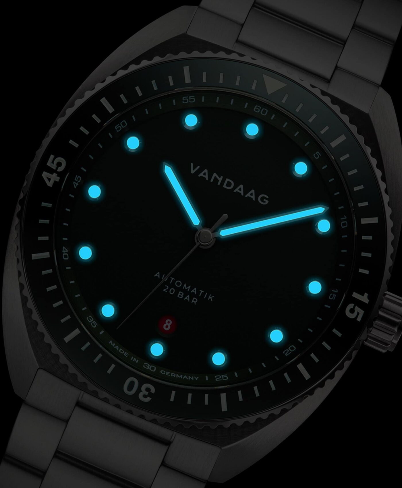 Vandaag - Tiefsee Automatic - Harmonie-closeup-lume-min