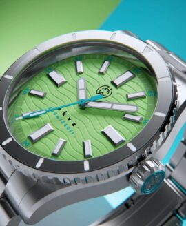 Henry-Archer-watches-akva-coral-green-closeup