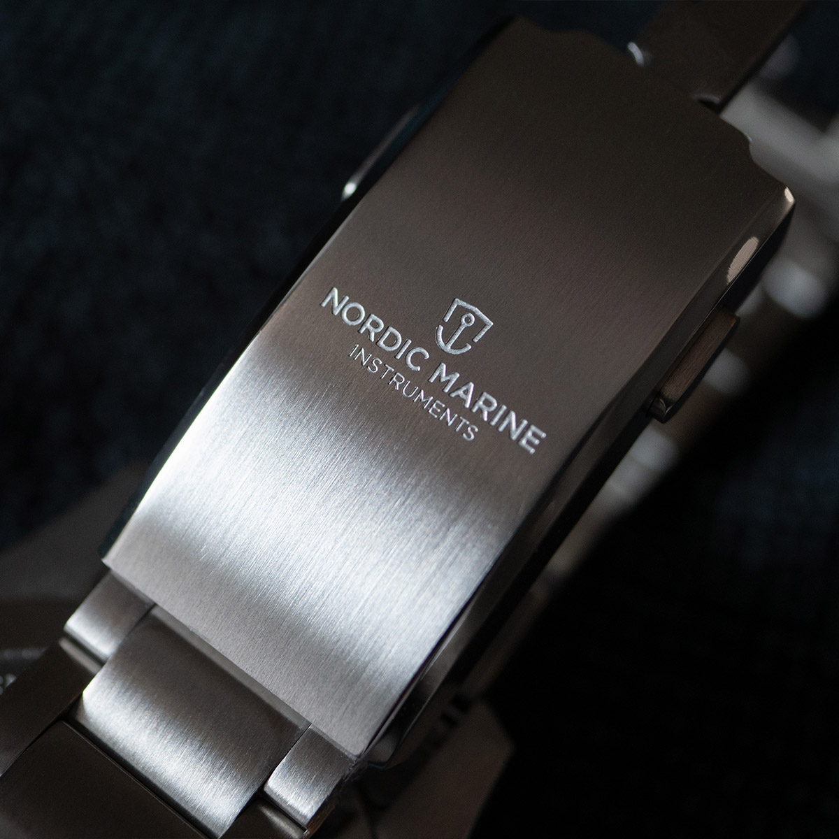 Nordic-Marine-Instruments-Oserston-Fuldmane-buckle