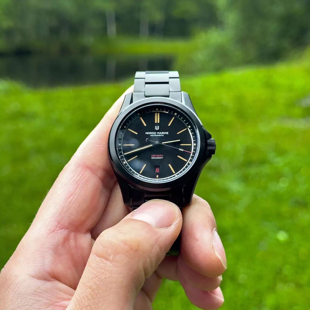 noridc-marine-instruments-sovearn-kulsort-in-hands