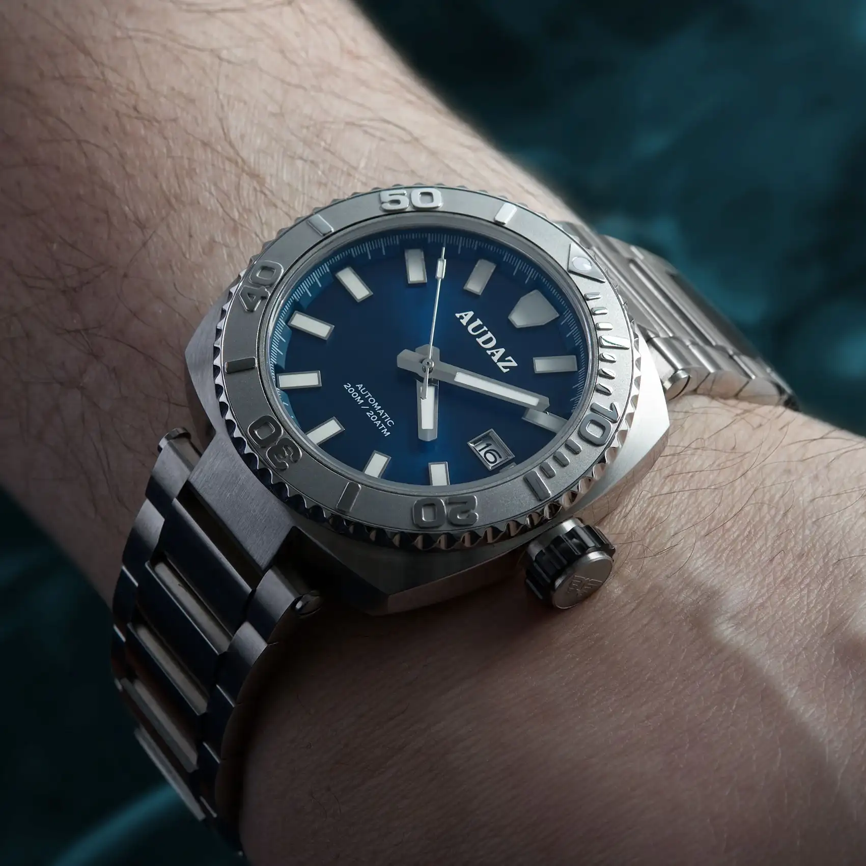 DarkBlueA_5000x Audaz King Ray ADZ-3040-02 - wrist shot