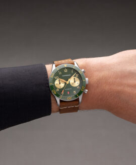 Vandaag - Schallmauer Automatik - Gold-Harmonie - Tweede Pelle Leather Strap Light Brown with White Stitching - wrist shot