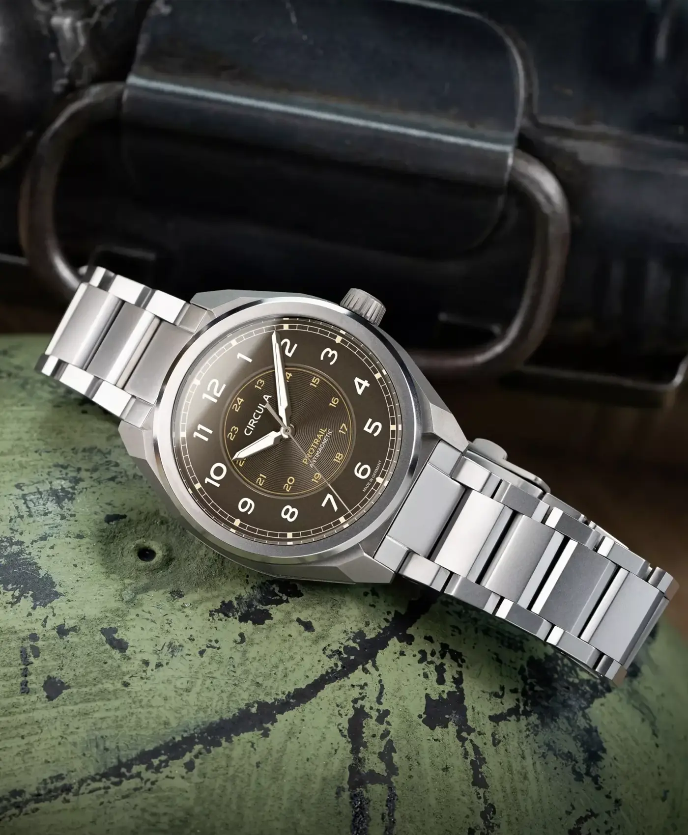 Circula ProTrail Umber - steel bracelet - mood Circula ProTrail Umber - steel bracelet - mood