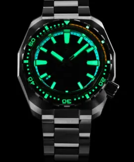 Zelos Hammerhead Lume watch